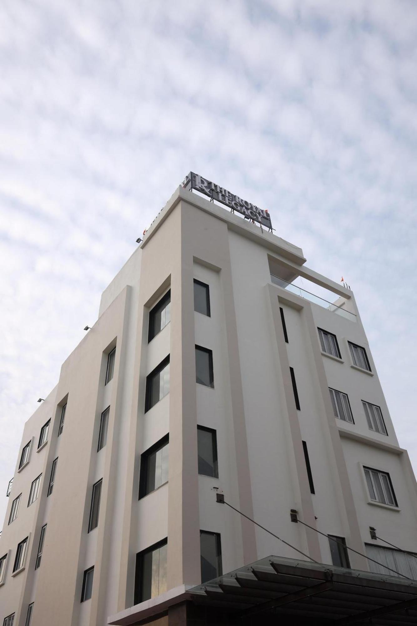The Royal Legacy Hotel Lakhnau Kültér fotó